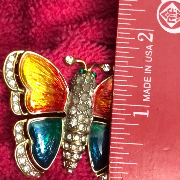 Vintage butterfly pin - Picture 2 of 7